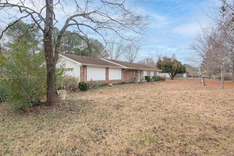 1202 Victoria Road, Poplar Bluff, Missouri 63901, 3 Bedrooms Bedrooms, 9 Rooms Rooms,2 BathroomsBathrooms,Residential,For Sale,Victoria,MAR24076440