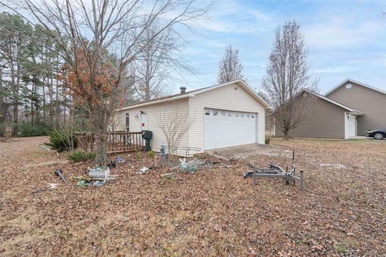 1202 Victoria Road, Poplar Bluff, Missouri 63901, 3 Bedrooms Bedrooms, 9 Rooms Rooms,2 BathroomsBathrooms,Residential,For Sale,Victoria,MAR24076440