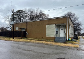 825 Ellis Street, Cape Girardeau, Missouri 63703, ,Commercial Sale,For Sale,Ellis,MAR24076582