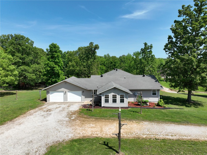 11800 US-160, Harviell, Missouri 63945, 5 Bedrooms Bedrooms, 12 Rooms Rooms,3 BathroomsBathrooms,Residential,For Sale,US-160,MAR24076488
