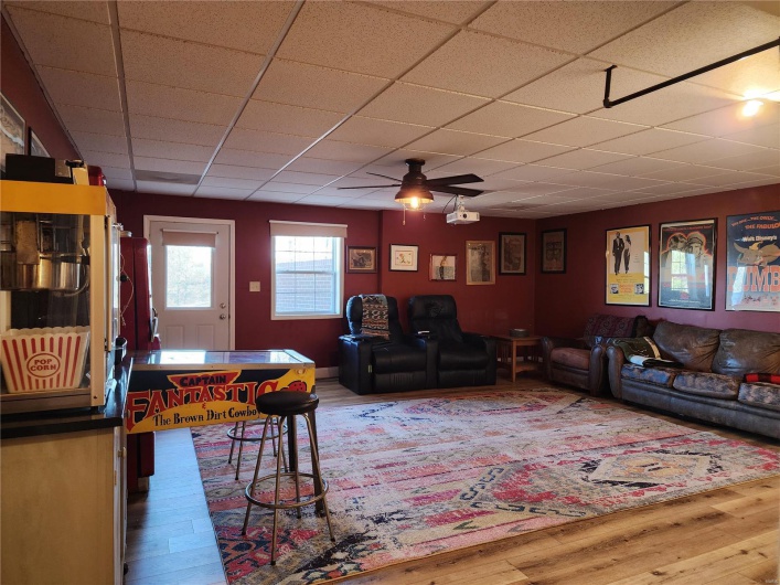 11800 US-160, Harviell, Missouri 63945, 5 Bedrooms Bedrooms, 12 Rooms Rooms,3 BathroomsBathrooms,Residential,For Sale,US-160,MAR24076488