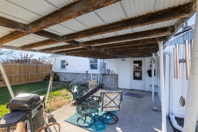 212 North Street, Benton, Missouri 63736, 2 Bedrooms Bedrooms, 6 Rooms Rooms,2 BathroomsBathrooms,Residential,For Sale,North,MAR24077065