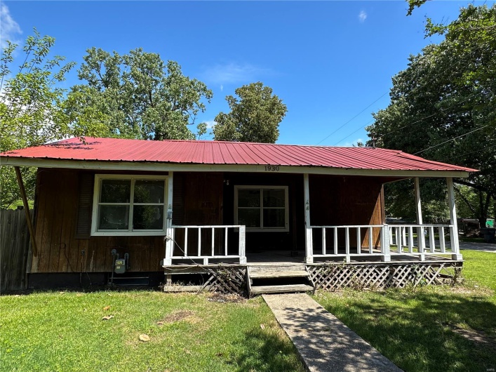 1930 Dixie Roadway, Kennett, Missouri 63857, 2 Bedrooms Bedrooms, 6 Rooms Rooms,1 BathroomBathrooms,Residential,For Sale,Dixie Roadway,MAR24077288