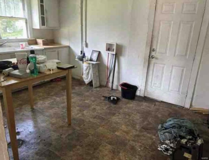405 Wiggs Street, Kennett, Missouri 63857, 2 Bedrooms Bedrooms, 4 Rooms Rooms,1 BathroomBathrooms,Residential,For Sale,Wiggs,MAR24077330
