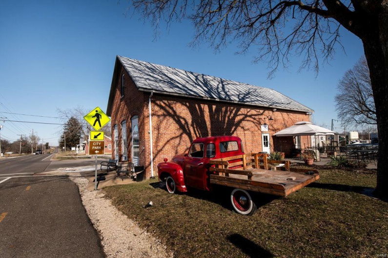 214 Main St, Ruma, Illinois 62278, ,Commercial Sale,For Sale,Main St,MAR24078522
