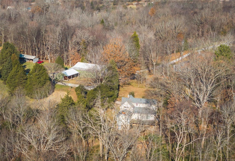 Birds eye view of property