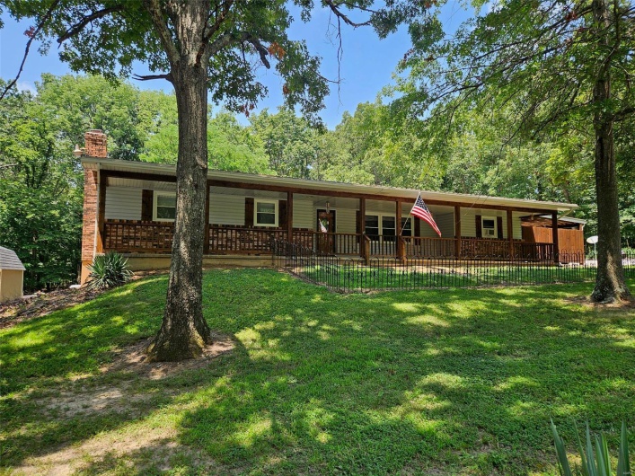 1034 Port Perry Drive, Perryville, Missouri 63775, 3 Bedrooms Bedrooms, 5 Rooms Rooms,3 BathroomsBathrooms,Residential,For Sale,Port Perry,MAR24078855