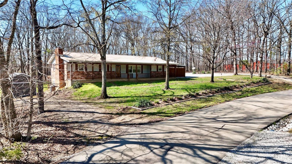 1034 Port Perry Drive, Perryville, Missouri 63775, 3 Bedrooms Bedrooms, 5 Rooms Rooms,3 BathroomsBathrooms,Residential,For Sale,Port Perry,MAR24078855