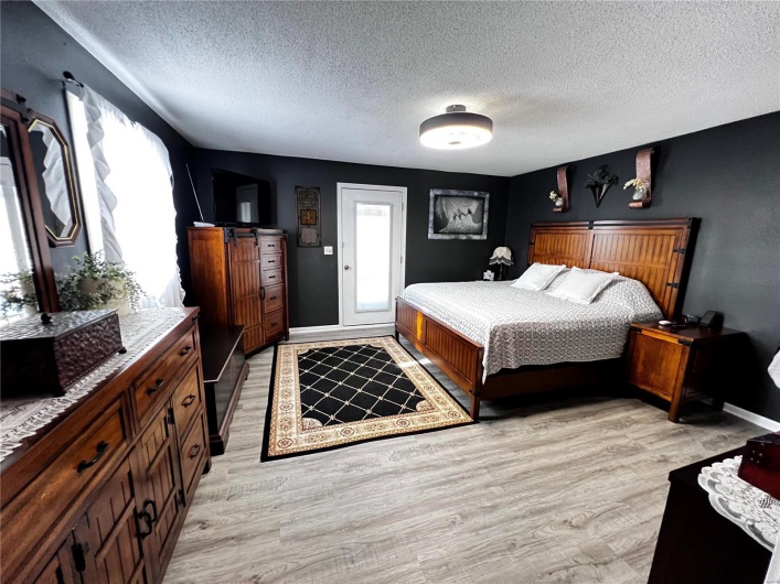 1034 Port Perry Drive, Perryville, Missouri 63775, 3 Bedrooms Bedrooms, 5 Rooms Rooms,3 BathroomsBathrooms,Residential,For Sale,Port Perry,MAR24078855