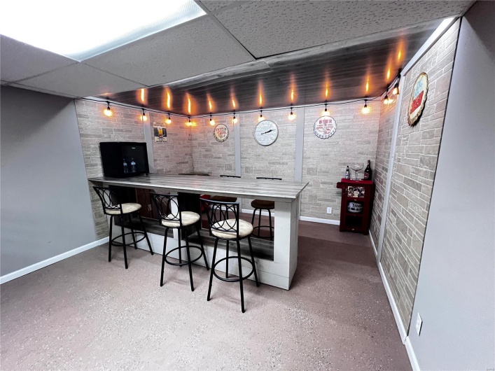 1034 Port Perry Drive, Perryville, Missouri 63775, 3 Bedrooms Bedrooms, 5 Rooms Rooms,3 BathroomsBathrooms,Residential,For Sale,Port Perry,MAR24078855