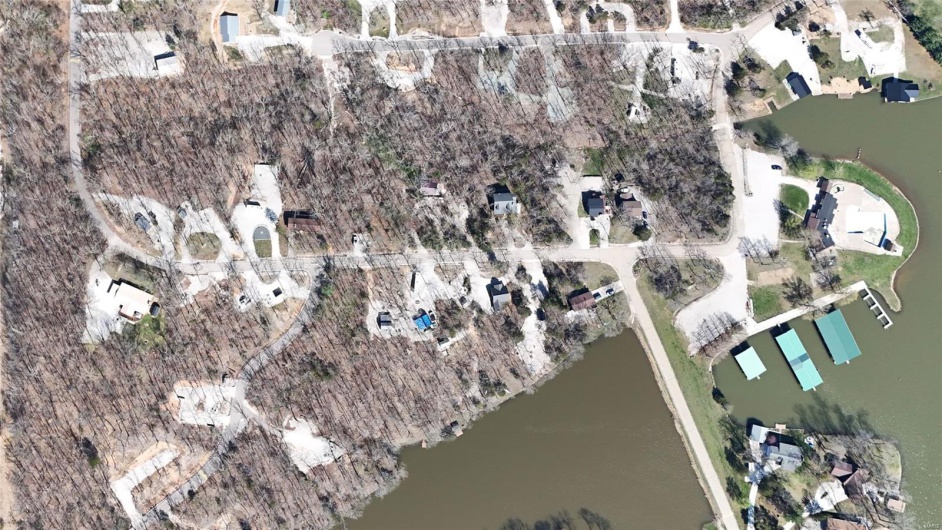 1034 Port Perry Drive, Perryville, Missouri 63775, 3 Bedrooms Bedrooms, 5 Rooms Rooms,3 BathroomsBathrooms,Residential,For Sale,Port Perry,MAR24078855