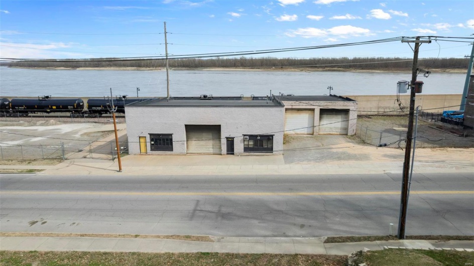 308 Main, Cape Girardeau, Missouri 63703, ,Commercial Sale,For Sale,Main,MAR25000096