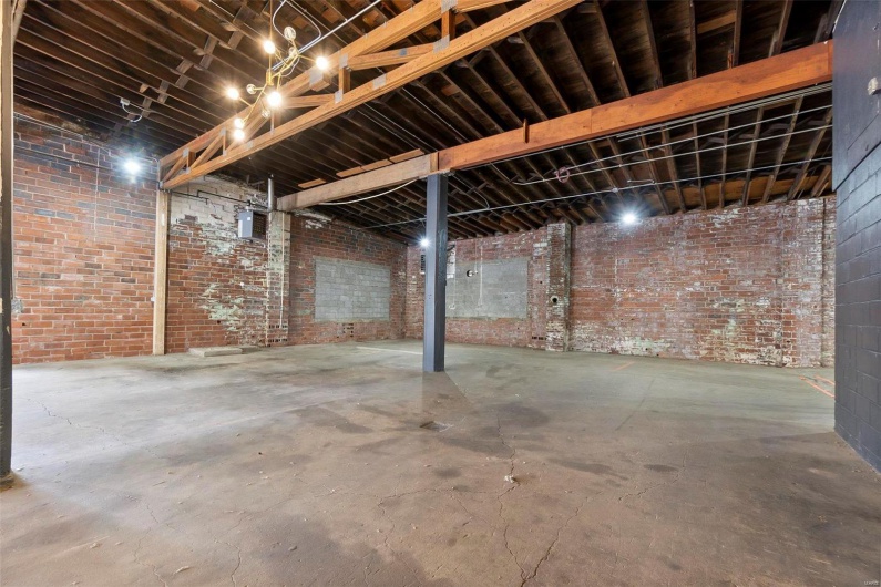 308 Main, Cape Girardeau, Missouri 63703, ,Commercial Sale,For Sale,Main,MAR25000096