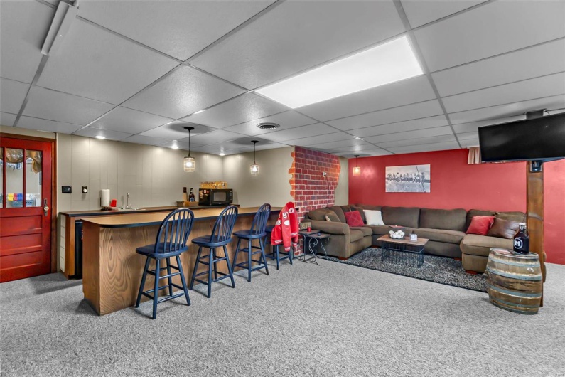 101 Winter Drive, Sikeston, Missouri 63801, 3 Bedrooms Bedrooms, 9 Rooms Rooms,3 BathroomsBathrooms,Residential,For Sale,Winter,MAR25000325