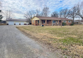 9667 State Highway 25 S, Dexter, Missouri 63841, 3 Bedrooms Bedrooms, 9 Rooms Rooms,2 BathroomsBathrooms,Residential,For Sale,State Highway 25 S,MAR25000421