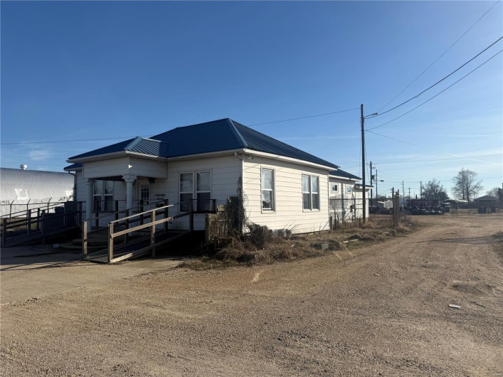 411 Cedar Street, Kennett, Missouri 63857, ,Commercial Sale,For Sale,Cedar,MAR24077048