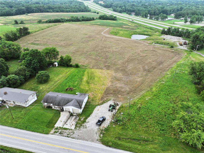 2415 W St Joseph, Perryville, Missouri 63775, 3 Bedrooms Bedrooms, 5 Rooms Rooms,1 BathroomBathrooms,Farm,For Sale,W St Joseph,MAR24040981