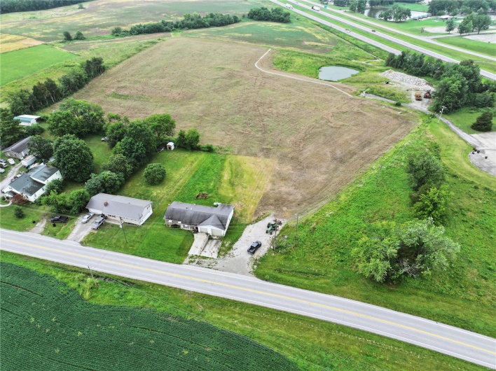 2415 W St Joseph, Perryville, Missouri 63775, 3 Bedrooms Bedrooms, 5 Rooms Rooms,1 BathroomBathrooms,Farm,For Sale,W St Joseph,MAR24040981