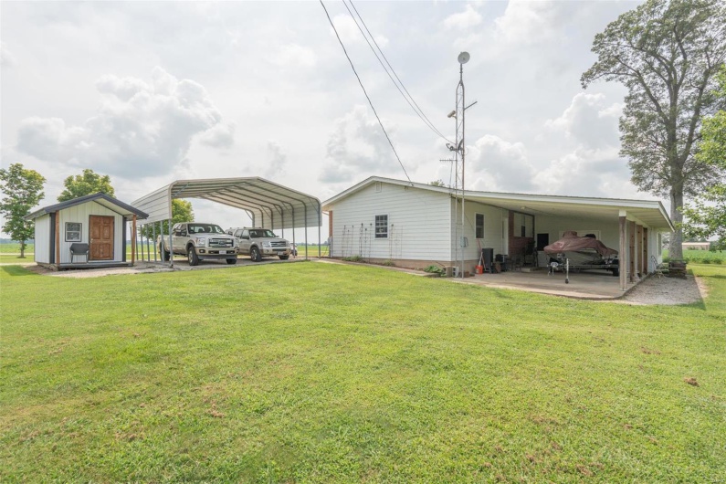 7041 Highway CC, Qulin, Missouri 63961, 4 Bedrooms Bedrooms, 12 Rooms Rooms,2 BathroomsBathrooms,Residential,For Sale,Highway CC,MAR24047160
