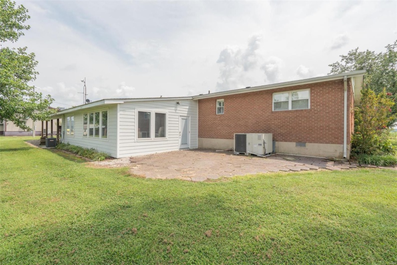 7041 Highway CC, Qulin, Missouri 63961, 4 Bedrooms Bedrooms, 12 Rooms Rooms,2 BathroomsBathrooms,Residential,For Sale,Highway CC,MAR24047160