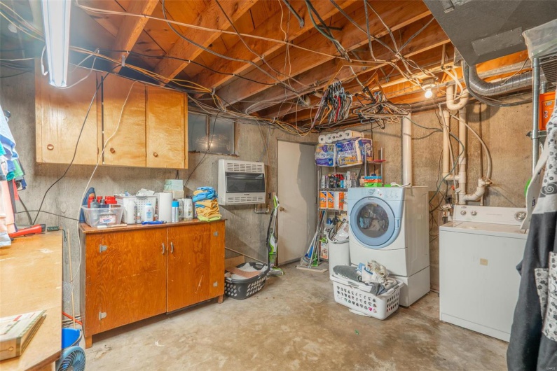 7041 Highway CC, Qulin, Missouri 63961, 4 Bedrooms Bedrooms, 12 Rooms Rooms,2 BathroomsBathrooms,Residential,For Sale,Highway CC,MAR24047160