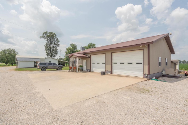 7041 Highway CC, Qulin, Missouri 63961, 4 Bedrooms Bedrooms, 12 Rooms Rooms,2 BathroomsBathrooms,Residential,For Sale,Highway CC,MAR24047160