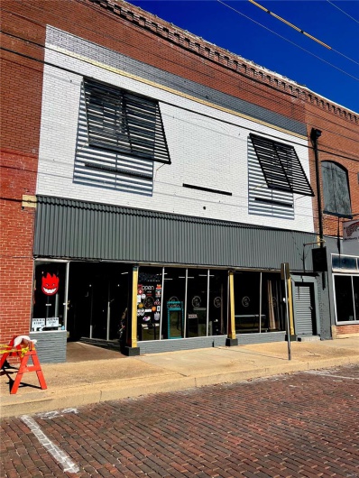 413 Vine Street, Poplar Bluff, Missouri 63901, ,Commercial Sale,For Sale,Vine,MAR25000805