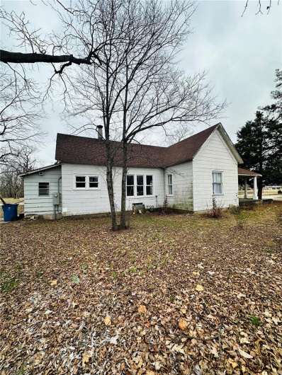 412 E Howard, Malden, Missouri 63863, 3 Bedrooms Bedrooms, 7 Rooms Rooms,1 BathroomBathrooms,Residential,For Sale,E Howard,MAR25001100