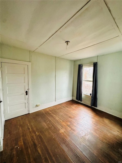412 E Howard, Malden, Missouri 63863, 3 Bedrooms Bedrooms, 7 Rooms Rooms,1 BathroomBathrooms,Residential,For Sale,E Howard,MAR25001100