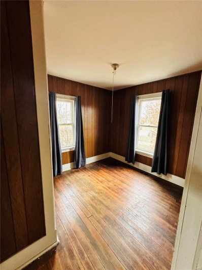 412 E Howard, Malden, Missouri 63863, 3 Bedrooms Bedrooms, 7 Rooms Rooms,1 BathroomBathrooms,Residential,For Sale,E Howard,MAR25001100