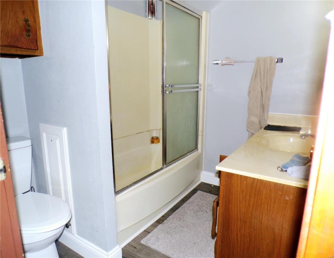 6229 State Highway 32, Farmington, Missouri 63640, 3 Bedrooms Bedrooms, 6 Rooms Rooms,2 BathroomsBathrooms,Residential,For Sale,State Highway 32,MAR24053991