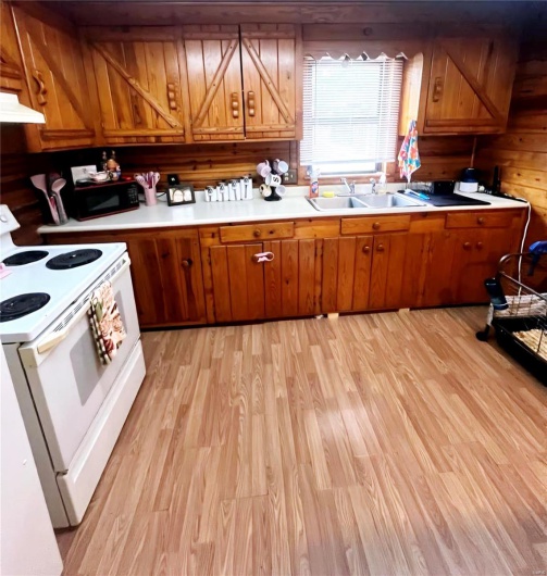 6229 State Highway 32, Farmington, Missouri 63640, 3 Bedrooms Bedrooms, 6 Rooms Rooms,2 BathroomsBathrooms,Residential,For Sale,State Highway 32,MAR24053991