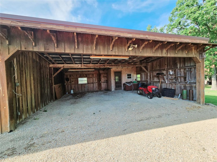 6229 State Highway 32, Farmington, Missouri 63640, 3 Bedrooms Bedrooms, 6 Rooms Rooms,2 BathroomsBathrooms,Residential,For Sale,State Highway 32,MAR24053991