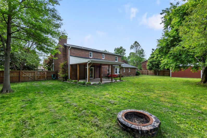 912 Westview Drive, Sikeston, Missouri 63801, 4 Bedrooms Bedrooms, 11 Rooms Rooms,2 BathroomsBathrooms,Residential,For Sale,Westview,MAR25001316