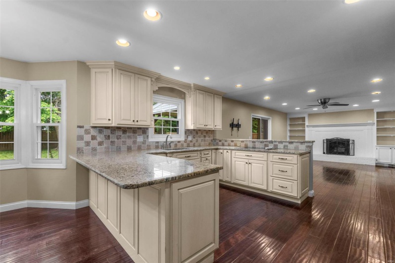 912 Westview Drive, Sikeston, Missouri 63801, 4 Bedrooms Bedrooms, 11 Rooms Rooms,2 BathroomsBathrooms,Residential,For Sale,Westview,MAR25001316