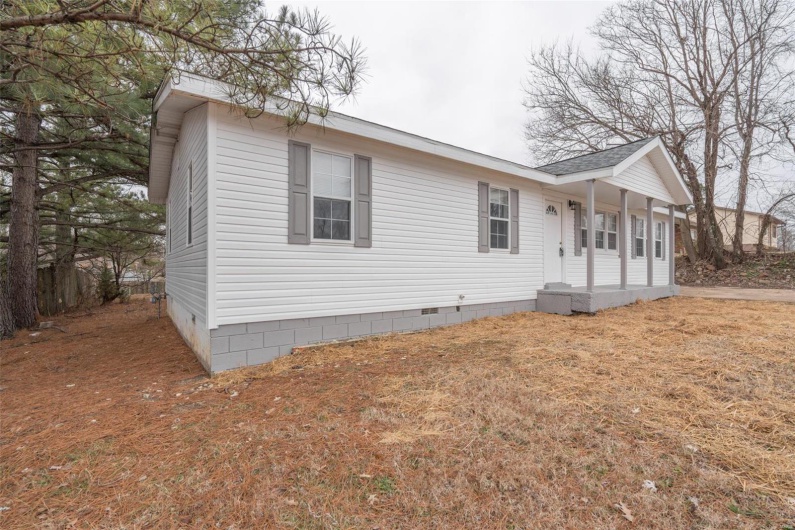 1918 Glendale Street, Poplar Bluff, Missouri 63901, 4 Bedrooms Bedrooms, 8 Rooms Rooms,2 BathroomsBathrooms,Residential,For Sale,Glendale,MAR25001149