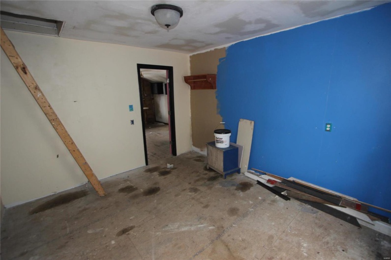 306 Mine La Motte Street, Fredericktown, Missouri 63645, 2 Bedrooms Bedrooms, 4 Rooms Rooms,1 BathroomBathrooms,Residential,For Sale,Mine La Motte,MAR25001567