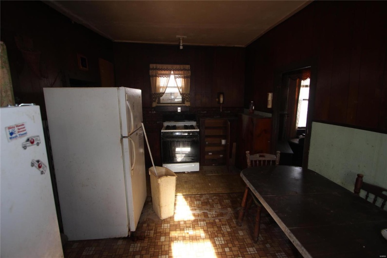 904 Camilla Street, Park Hills, Missouri 63601, 3 Bedrooms Bedrooms, 4 Rooms Rooms,1 BathroomBathrooms,Residential,For Sale,Camilla,MAR25001571