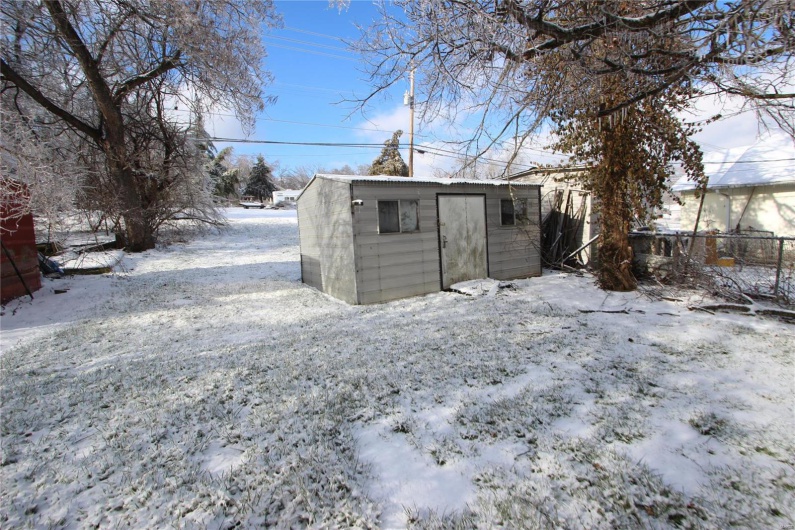 904 Camilla Street, Park Hills, Missouri 63601, 3 Bedrooms Bedrooms, 4 Rooms Rooms,1 BathroomBathrooms,Residential,For Sale,Camilla,MAR25001571