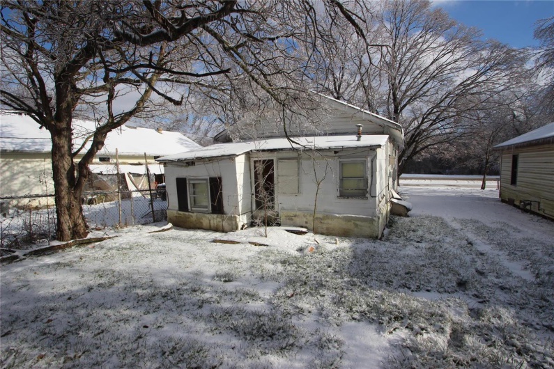 904 Camilla Street, Park Hills, Missouri 63601, 3 Bedrooms Bedrooms, 4 Rooms Rooms,1 BathroomBathrooms,Residential,For Sale,Camilla,MAR25001571