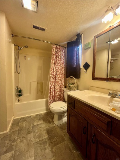 403 Sycamore Street, Scott City, Missouri 63780, 4 Bedrooms Bedrooms, 7 Rooms Rooms,2 BathroomsBathrooms,Residential,For Sale,Sycamore,MAR25002091