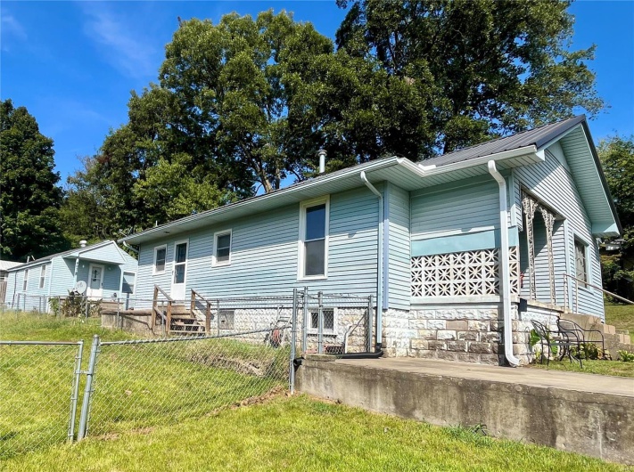 403 Sycamore Street, Scott City, Missouri 63780, 4 Bedrooms Bedrooms, 7 Rooms Rooms,2 BathroomsBathrooms,Residential,For Sale,Sycamore,MAR25002091