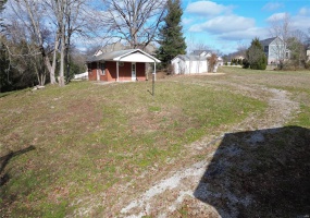 3222 Perryville Road, Cape Girardeau, Missouri 63701, ,Commercial Sale,For Sale,Perryville,MAR25002281