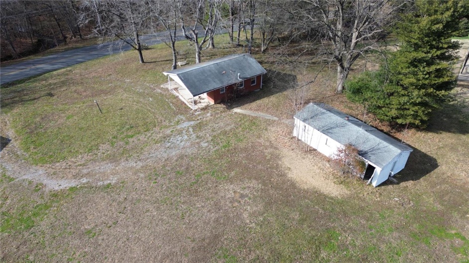 Birds eye view of property