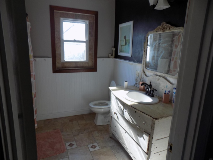 170 County Road # 36, Ironton, Missouri 63650, 4 Bedrooms Bedrooms, 9 Rooms Rooms,2 BathroomsBathrooms,Residential,For Sale,County Road # 36,MAR25002330