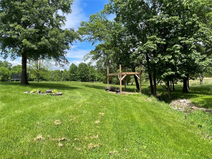 9106 Schupbach, Sparta, Illinois 62286, 3 Bedrooms Bedrooms, 11 Rooms Rooms,2 BathroomsBathrooms,Residential,For Sale,Schupbach,MAR25002063