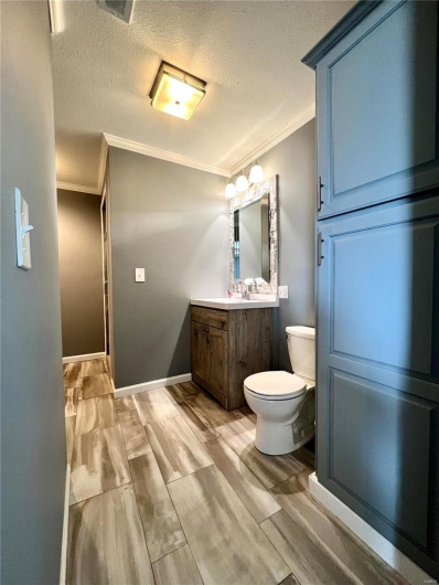 master bath upstairs