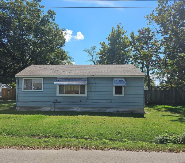 1821 Independence Circle, Kennett, Missouri 63857, 2 Bedrooms Bedrooms, 5 Rooms Rooms,1 BathroomBathrooms,Residential,For Sale,Independence Circle,MAR24060150