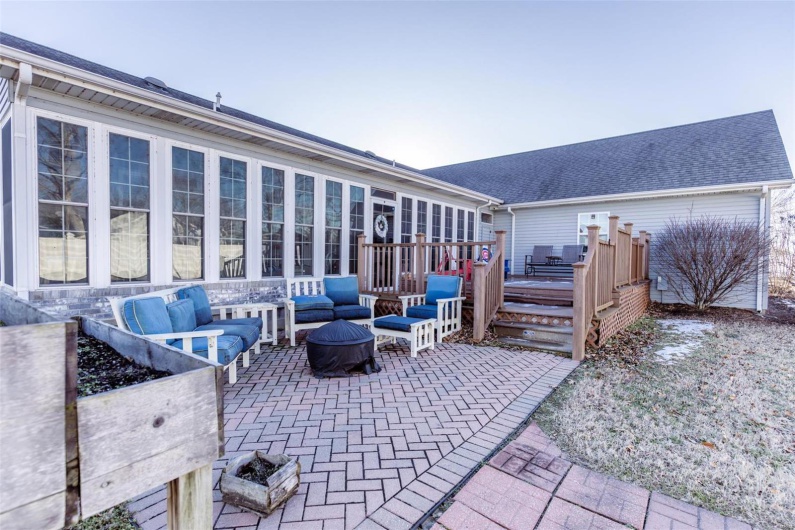 702 S 525th Rd, East Prairie, Missouri 63845, 4 Bedrooms Bedrooms, 13 Rooms Rooms,3 BathroomsBathrooms,Residential,For Sale,S 525th Rd,MAR25002390