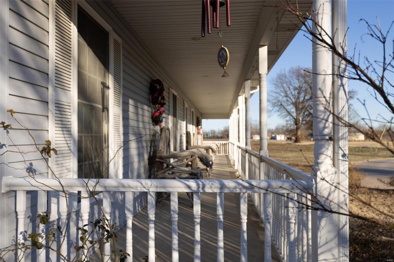 702 S 525th Rd, East Prairie, Missouri 63845, 4 Bedrooms Bedrooms, 13 Rooms Rooms,3 BathroomsBathrooms,Residential,For Sale,S 525th Rd,MAR25002390